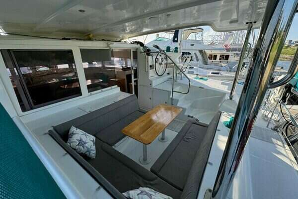 Lagoon  Yacht For Sale