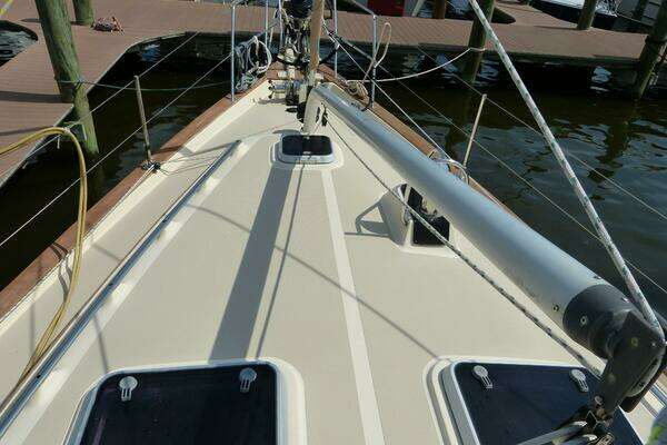 Island Packet 420 Yacht For Sale