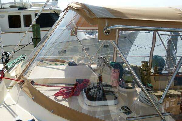 Island Packet 420 Yacht For Sale