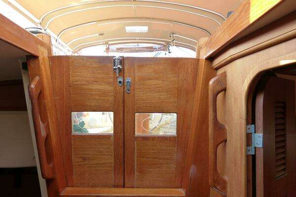 Island Packet 420 Yacht For Sale