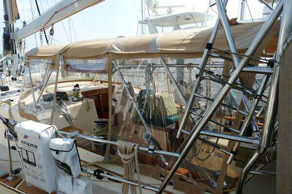 Island Packet 420 Yacht For Sale