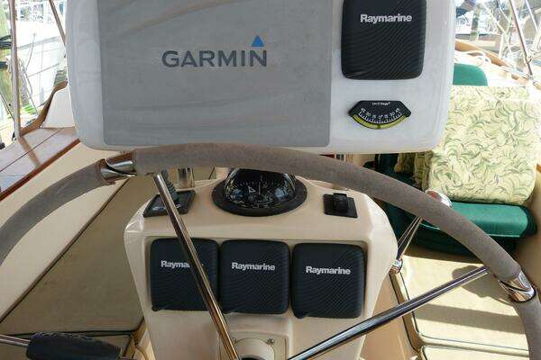 Island Packet 420 Yacht For Sale