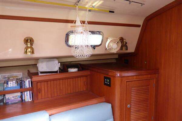 Island Packet 420 Yacht For Sale