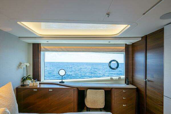 Princess Y95 Yacht For Sale