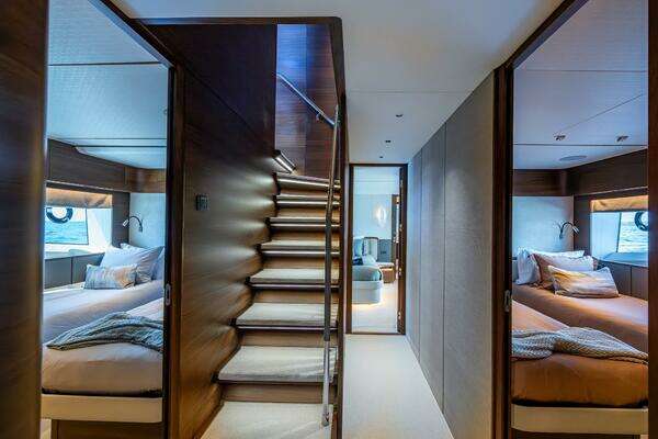 Princess Y95 Yacht For Sale