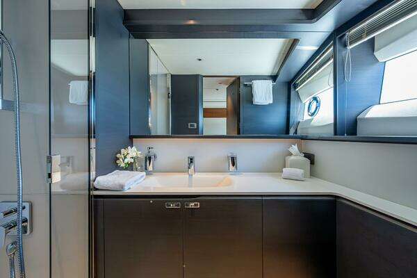 Princess Y95 Yacht For Sale