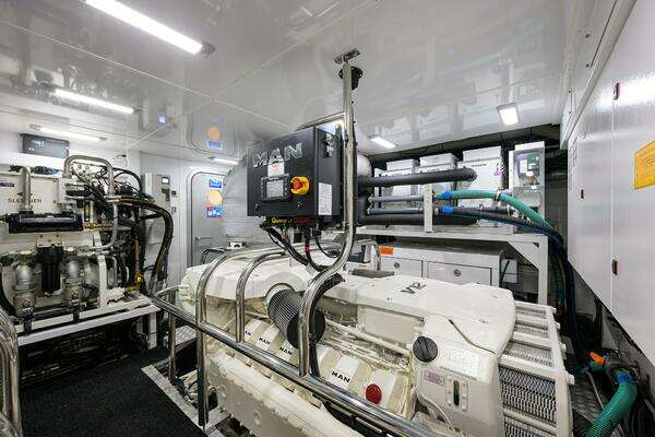 Princess Y95 Yacht For Sale