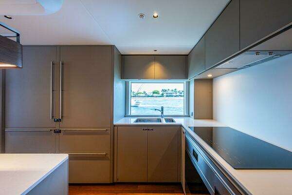 Princess Y95 Yacht For Sale