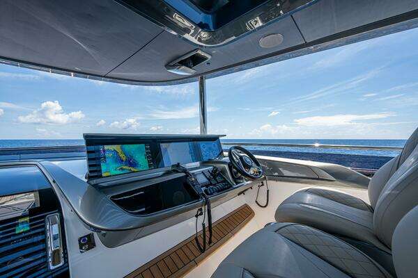 Princess Y95 Yacht For Sale