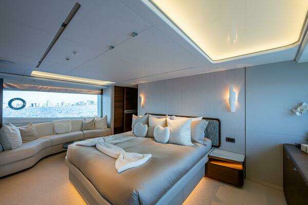 Princess Y95 Yacht For Sale