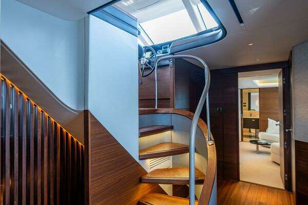 Princess Y95 Yacht For Sale