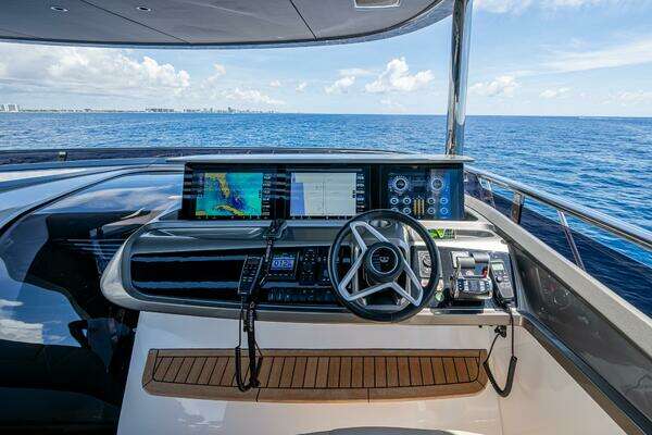 Princess Y95 Yacht For Sale