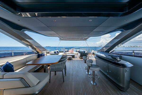 Princess Y95 Yacht For Sale