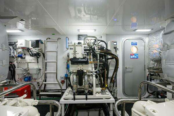 Princess Y95 Yacht For Sale