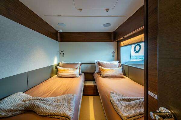 Princess Y95 Yacht For Sale