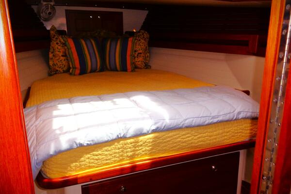 INDIGO 40ft Pacific Seacraft Yacht For Sale