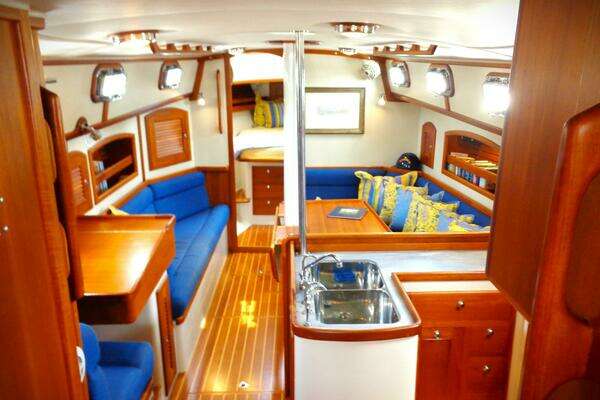 Pacific Seacraft 40 Yacht For Sale