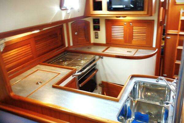 Pacific Seacraft 40 Yacht For Sale