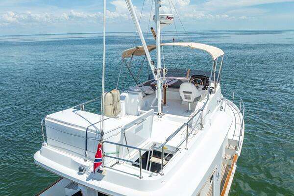 Beneteau Swift Trawler 34 Yacht For Sale