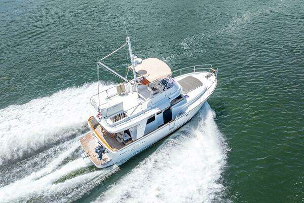Beneteau Swift Trawler 34 Yacht For Sale