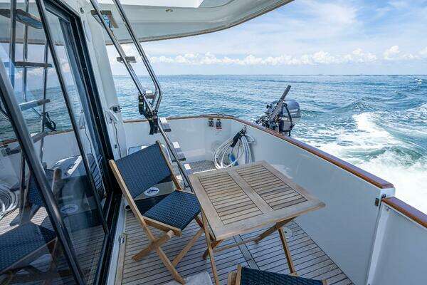 Beneteau Swift Trawler 34 Yacht For Sale