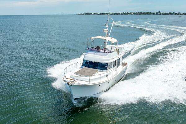 Beneteau Swift Trawler 34 Yacht For Sale