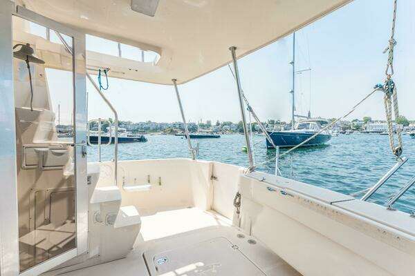 Mainship 400 Trawler Yacht For Sale