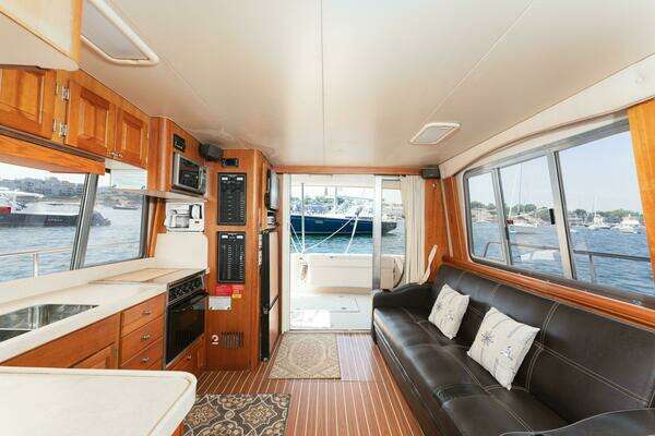 Mainship 400 Trawler Yacht For Sale