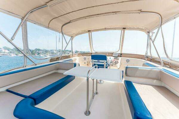 Mainship 400 Trawler Yacht For Sale