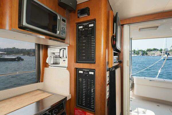 Mainship 400 Trawler Yacht For Sale