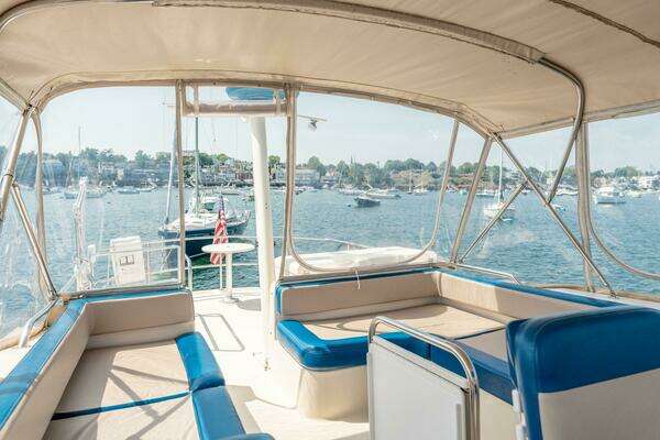 Mainship 400 Trawler Yacht For Sale