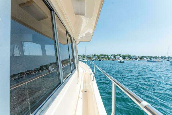 Mainship 400 Trawler Yacht For Sale