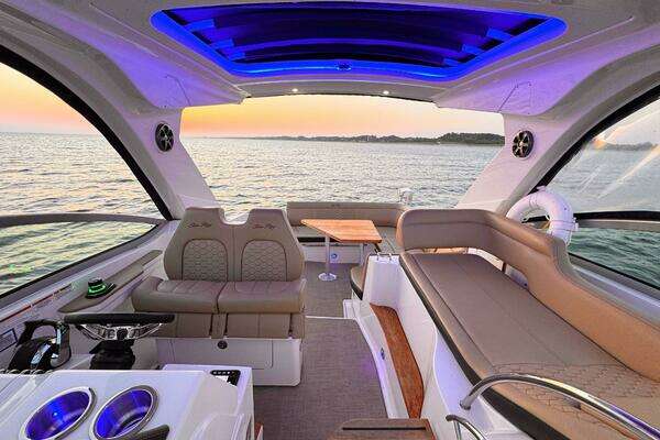 Sea Ray 350 Sundancer Yacht For Sale