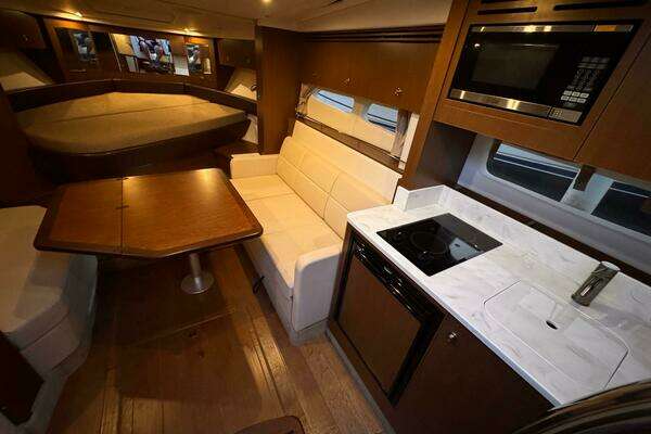 Sea Ray 350 Sundancer Yacht For Sale