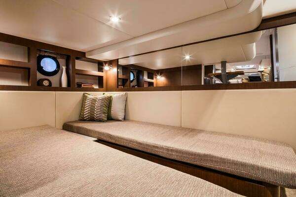 Sea Ray 350 Sundancer Yacht For Sale