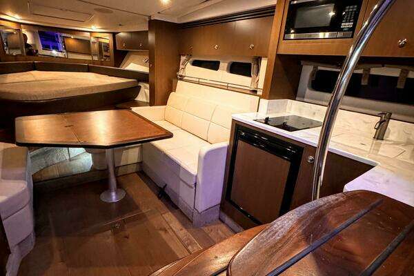 Sea Ray 350 Sundancer Yacht For Sale