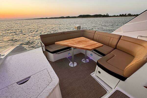 Sea Ray 350 Sundancer Yacht For Sale