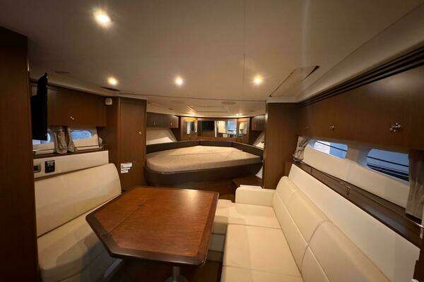 Sea Ray 350 Sundancer Yacht For Sale