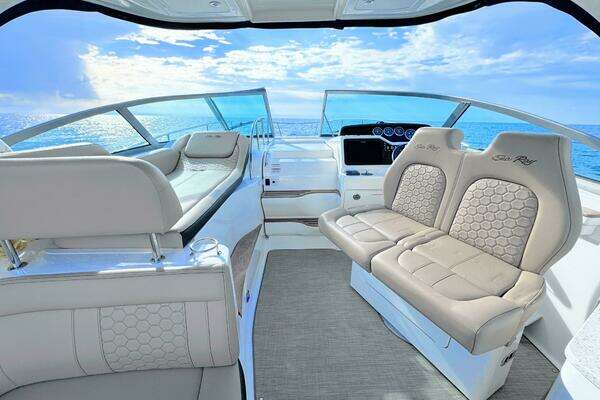 Sea Ray 350 Sundancer Yacht For Sale