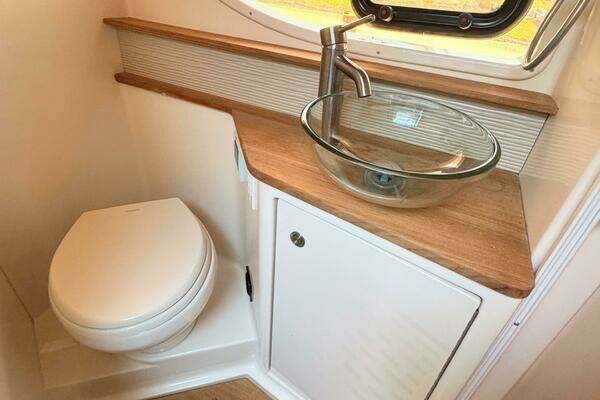 Sea Ray 350 Sundancer Yacht For Sale