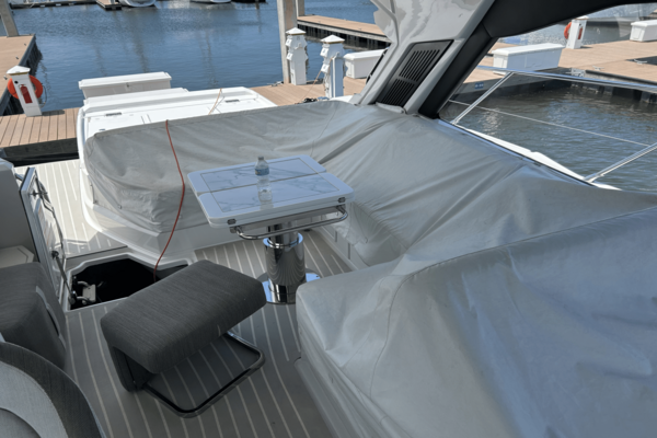 Azimut ATLANTIS 51 Yacht For Sale