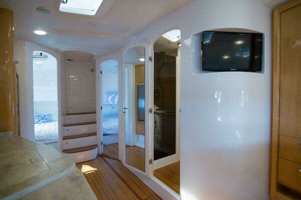 Intrepid 475 Sport Yacht Yacht For Sale