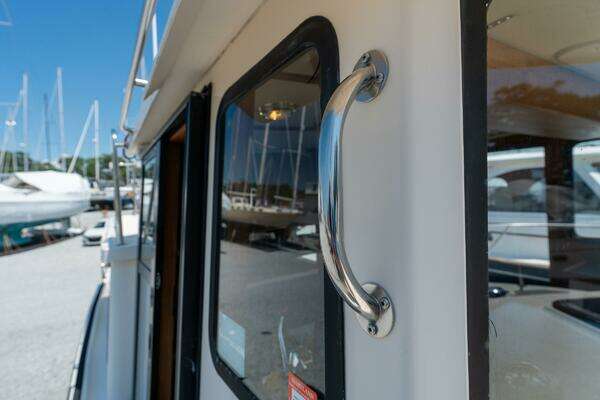 Nordic Tugs 32 Yacht For Sale