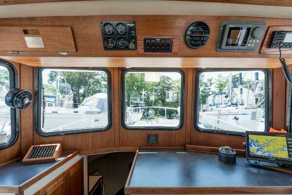 Nordic Tugs 32 Yacht For Sale