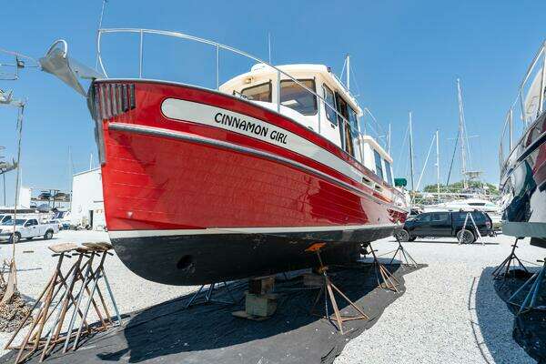 Nordic Tugs 32 Yacht For Sale