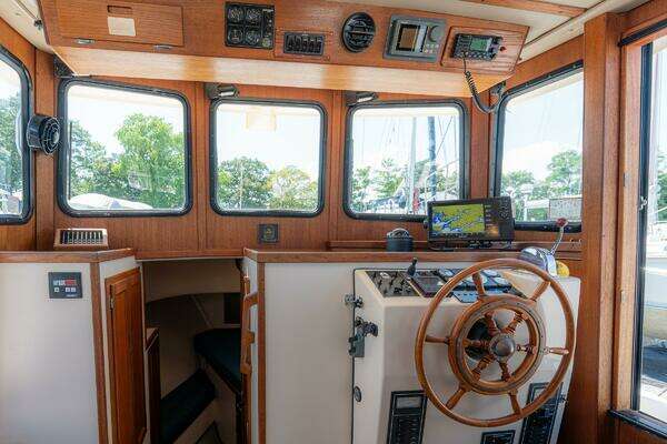 Nordic Tugs 32 Yacht For Sale