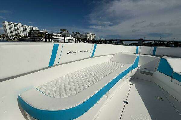 Midnight Express 37 Open Yacht For Sale