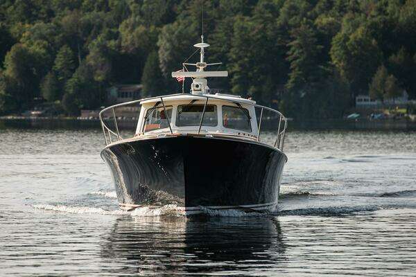 Hinckley Talaria 44 Express Yacht For Sale