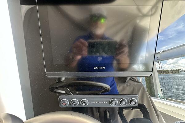 28ft World Cat Yacht For Sale