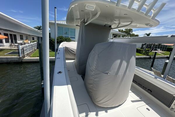 28ft World Cat Yacht For Sale